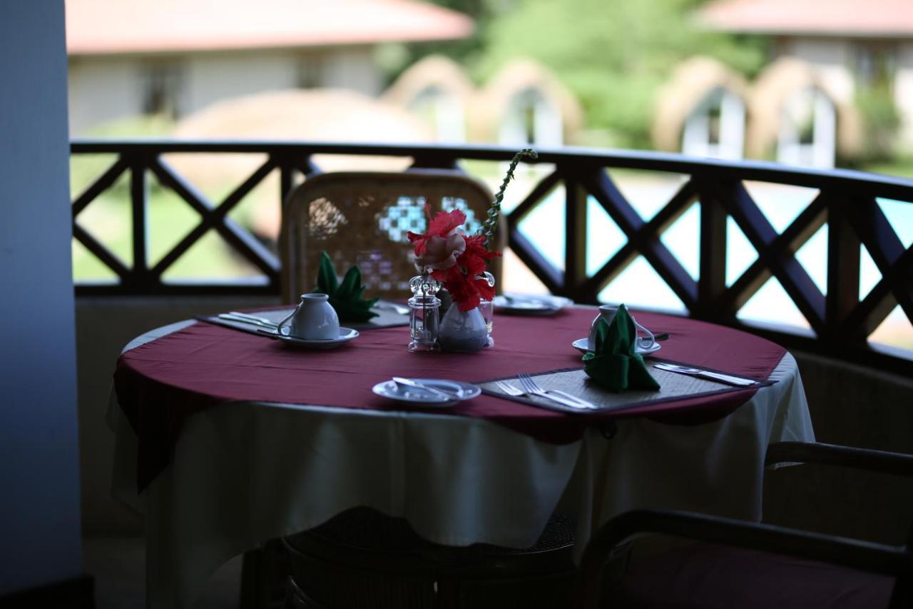 Hibiscus Garden Hotel تيساماهاراما المظهر الخارجي الصورة